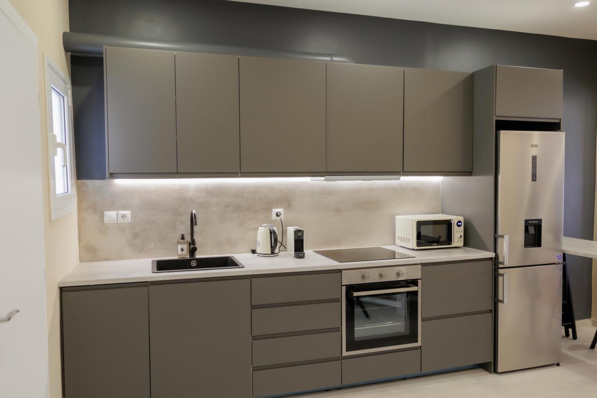 Modern 2Bdr Apt - 2' To Metro - Direct To Acropolis Atina Dış mekan fotoğraf